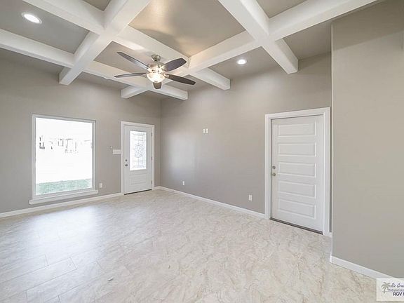 3rd image of 2021 W Buena Vista Ave