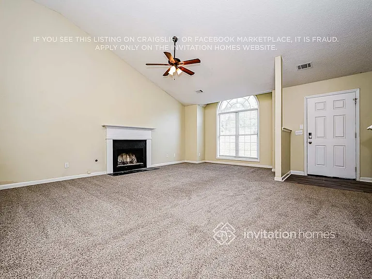 193 Windsor Cir — Photo 4