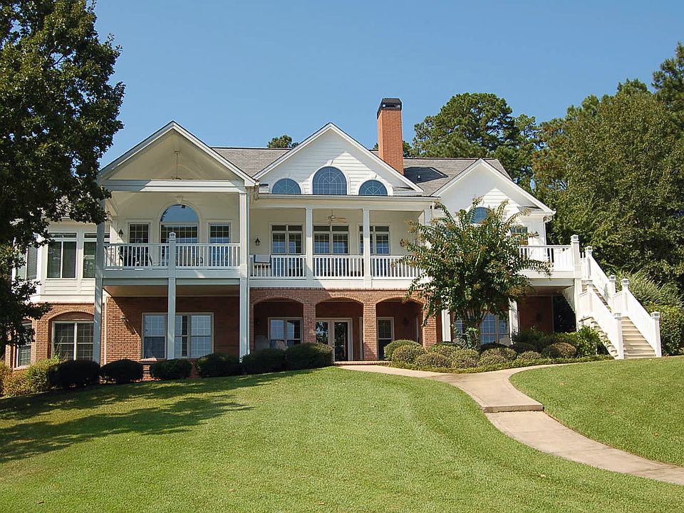 1st image of 129 Blue Heron Dr