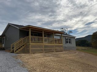 124 Hillside Dr, Elkins, WV