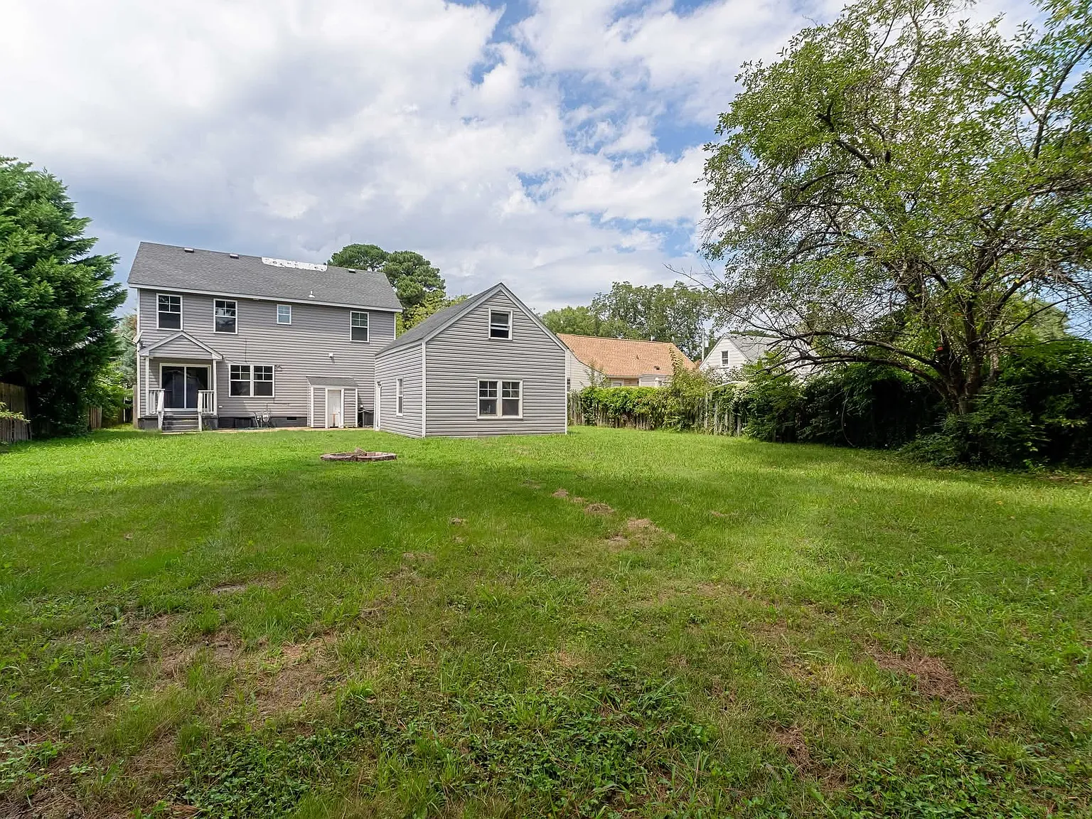 4 bed, 1885 sqft, $2,700 — Photo 4