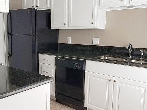 2nd image of 829 Woodland Ct