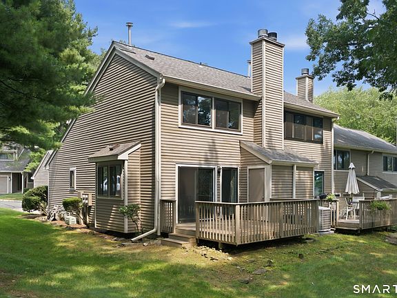 5th image of 16 Pequot Drive #16