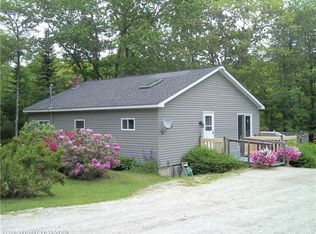 201 Mast Hill Rd, Bucksport, ME 04416