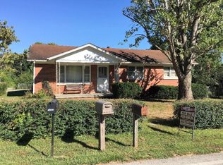 1280 S Irvine Rd, Irvine, KY 40336