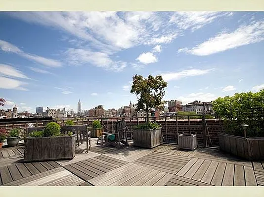 Sold by Stribling | media 16