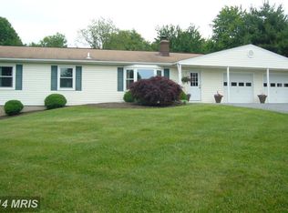 5393 Annapolis Dr, Mount Airy, MD 21771