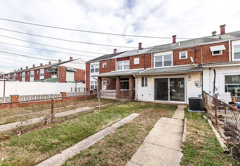2032 Kelmore Rd — Photo 11