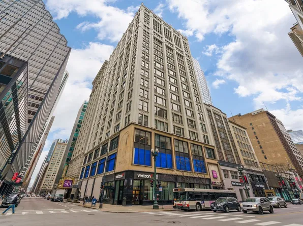 8 W Monroe St APT 907, Chicago, IL 60603