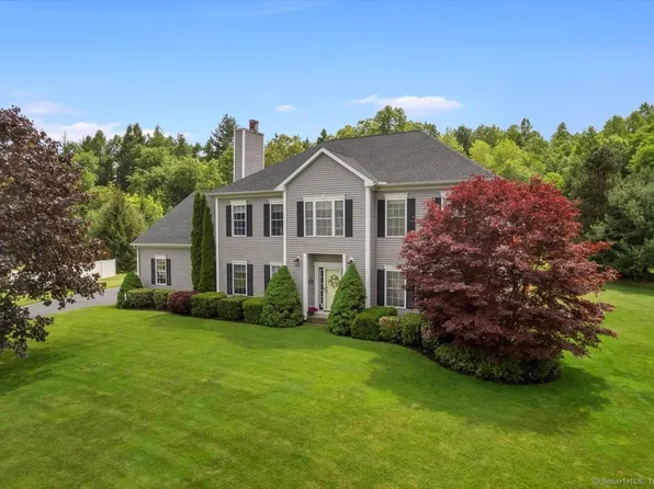 15 Nature Trail, Hamden, CT 06518