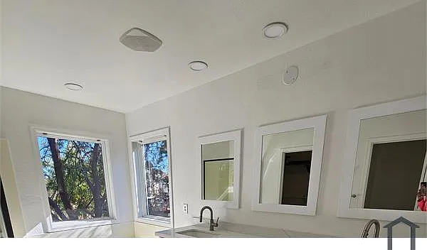 18293 W Elm St — Photo 13