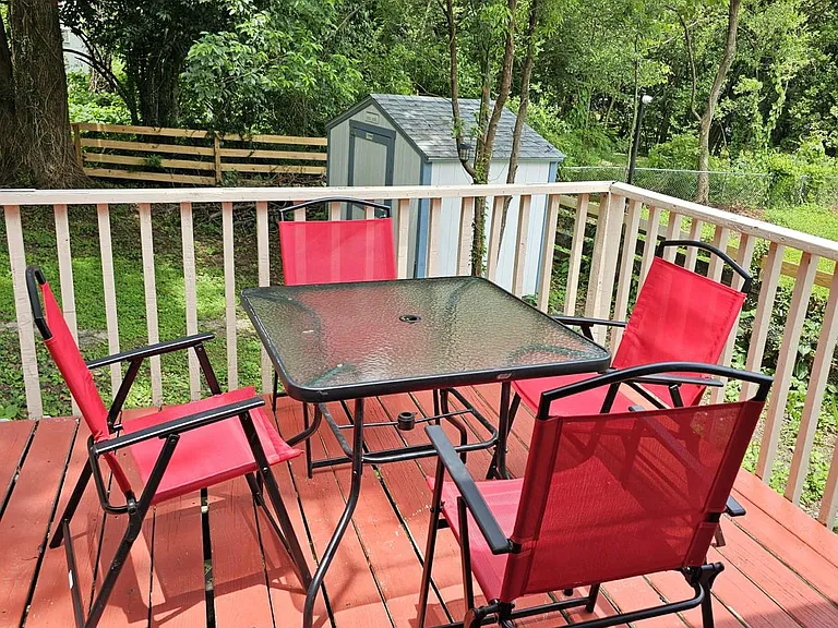 1602 Pepper Dr — Photo 13