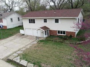 4437 SW Twilight Dr, Topeka, KS 66614