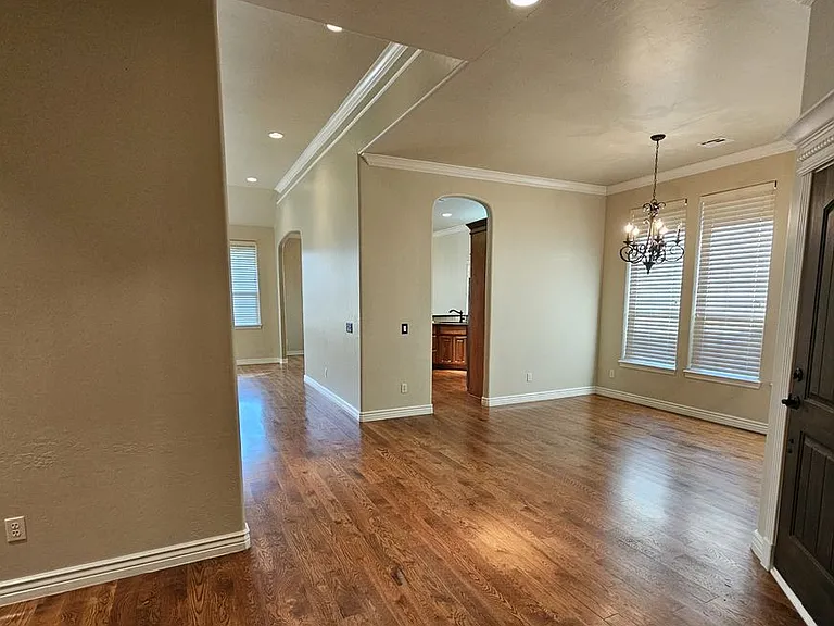 120 Napoli Ct — Photo 3