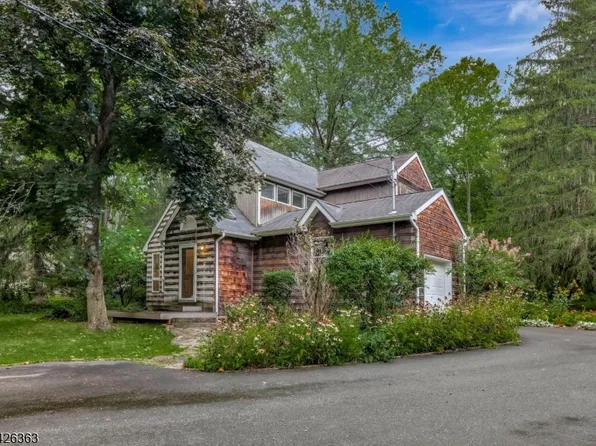 10 Crestview Dr, Hopewell Twp., NJ 08525