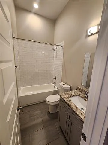 2127 Louisiana Ave — Photo 7