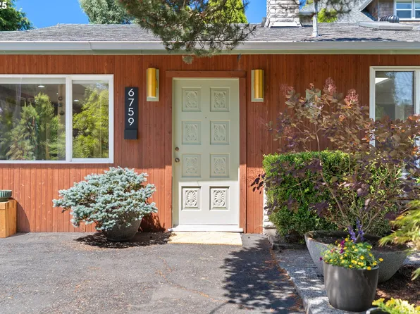 6759 SW 52nd Ave, Portland, OR 97219