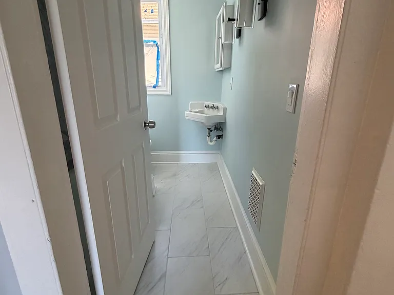 333-337 Ridgefield Ave #1 — Photo 7
