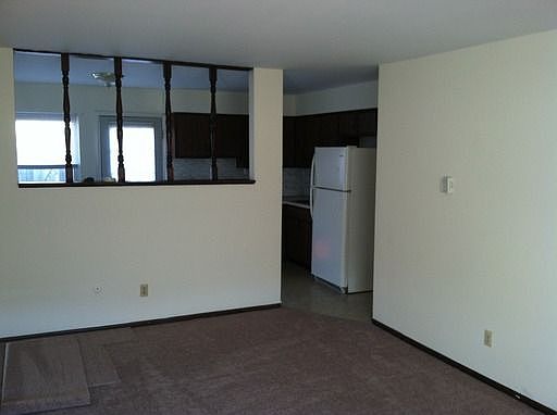 3rd image of 5745 Pine Tree St W APT C