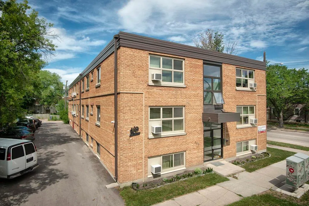 Fay Ellen Apartments — Photo 1