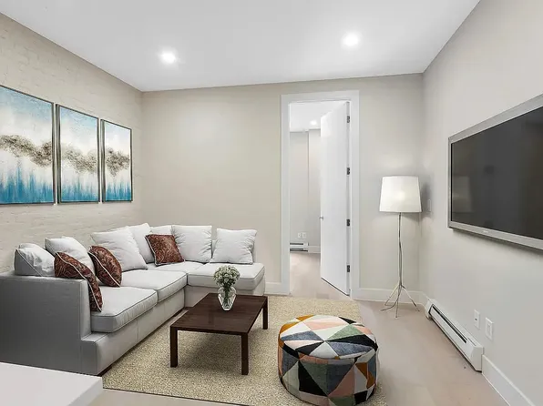 1672 Third Avenue image 1 of 4