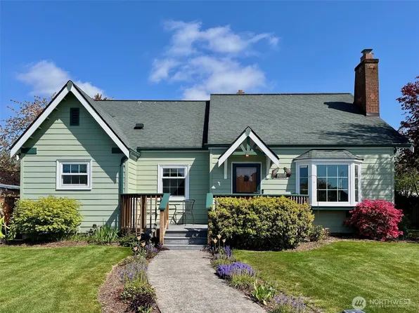 974 Harrison Avenue, Blaine, WA 98230