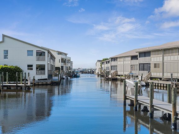 5th image of 1456 NE Ocean Boulevard #6-101
