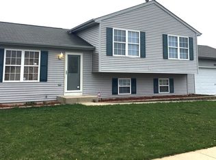 1001 Cardinal Dr, Zion, IL 60099