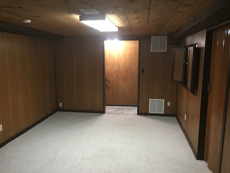 620 N Redbarn Ln — Photo 17