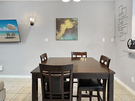 5th image of 602 Basswood Dr #101