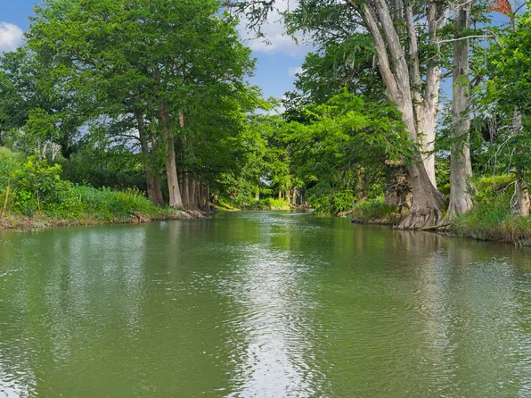 214 MARQUARDT RD, Boerne, TX 78006