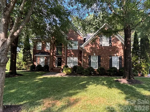 710 Fairway Point Dr, Tega Cay, SC 29708