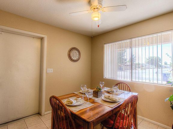 4th image of 1952 E Edgewood Cir
