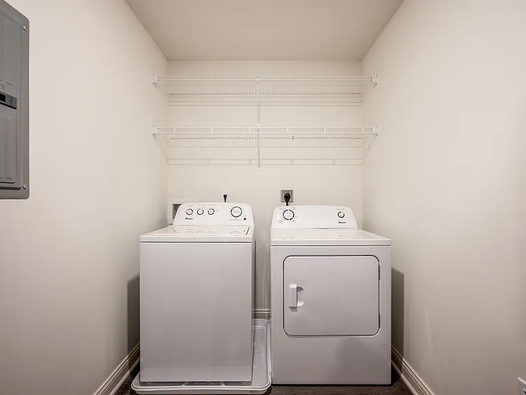 Compass Flats — Photo 14