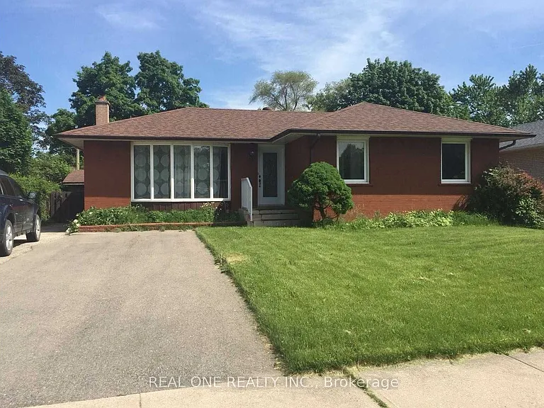 58 Sewell Dr #BASEMENT — Photo 1