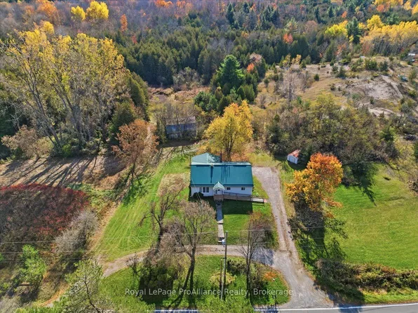 2096 Hollowview Rd, Centre Hastings, ON K0K 3E0