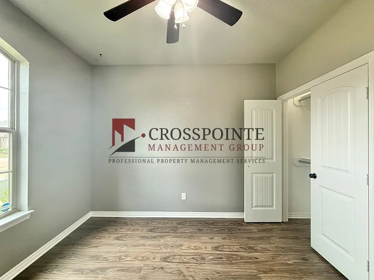 332 Kingdom Blvd — Photo 19