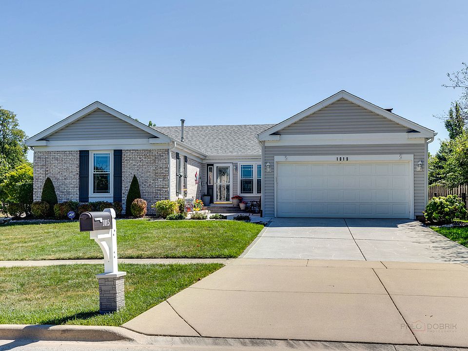 1st image of 1015 N Dovington Dr