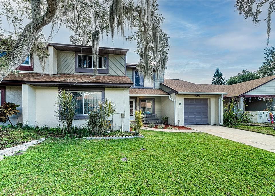 1st image of 111 Clear Lake Cir