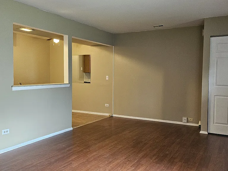 318 David Ct — Photo 3