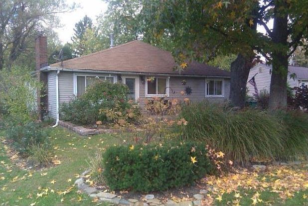 1st image of 1540 Easton Ave