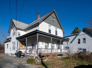 29 Hawthorn St, Hartford, VT 05047