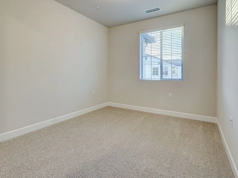 8660 N Haring Dr — Photo 9