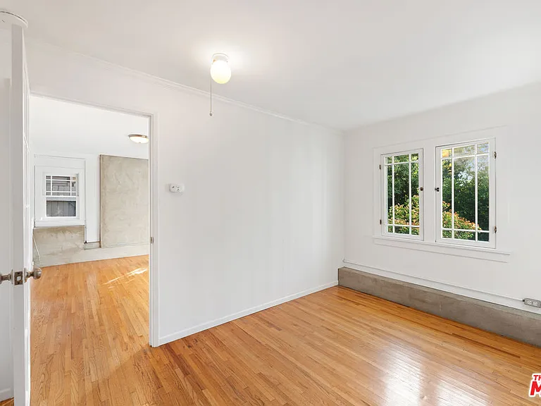 1843 Lucile Ave — Photo 35