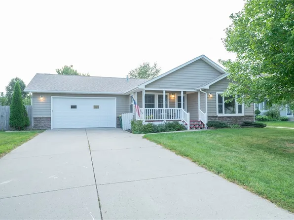 905 N 15th Ave, Winterset, IA 50273