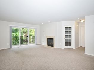 751 Paint Creek Dr #1, Troy, MI 48085
