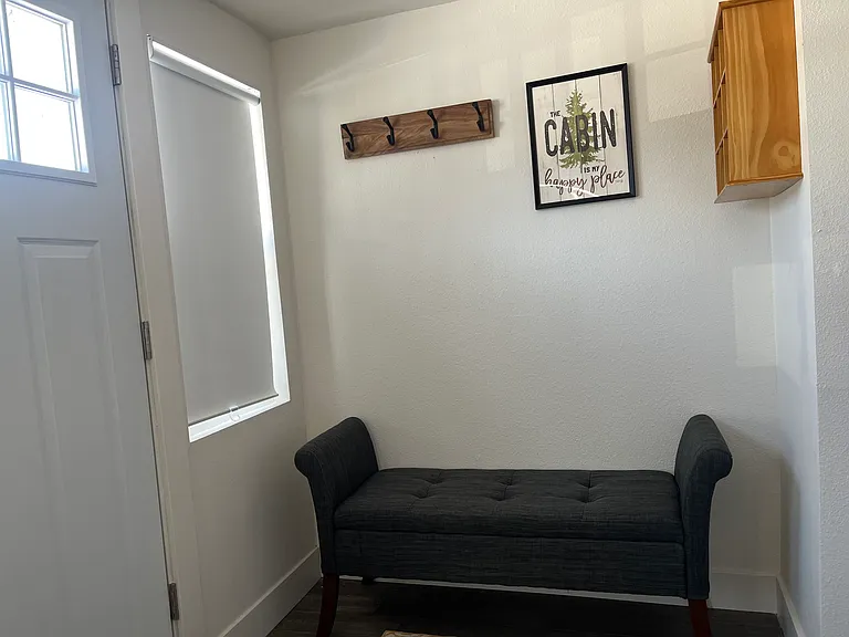324 N Loomis Ave — Photo 8