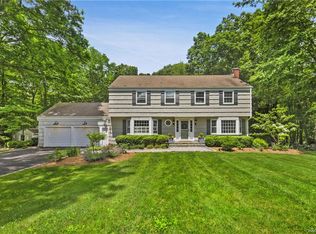 19 Deer Run Rd, South Salem, NY 10590