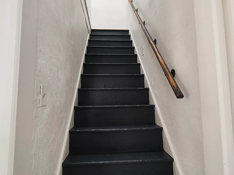 1508 Merrill St — Photo 12