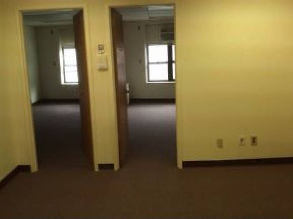 OFFICES & ENTRY